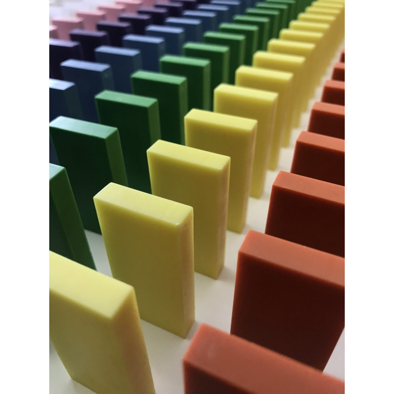 Domino – mélange de 10 couleurs 250 pièces + seau de rangement